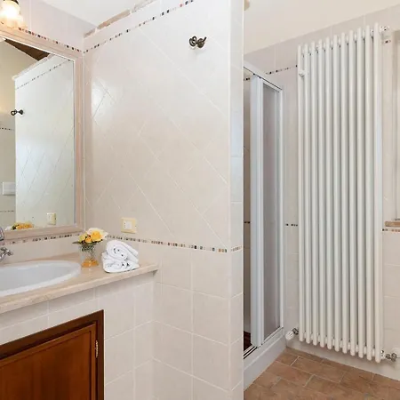 Casale 2 Leoni With Whirlpool Willa *